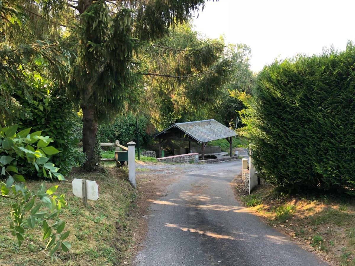 Вілла Aux Lettres Du Lavoir La Riviere-Saint-Sauveur Екстер'єр фото