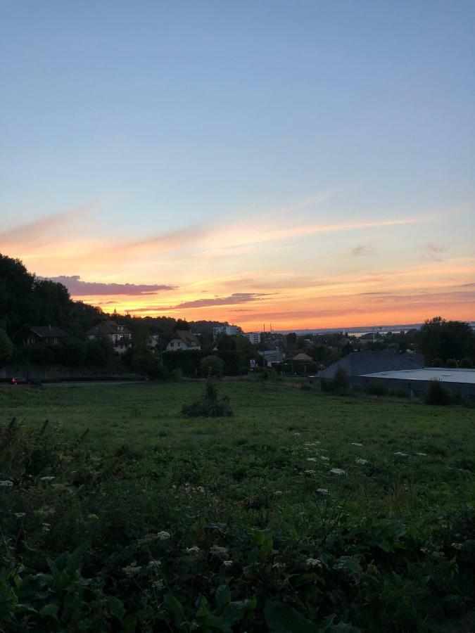 Aux Lettres Du Lavoir La Riviere-Saint-Sauveur Екстер'єр фото